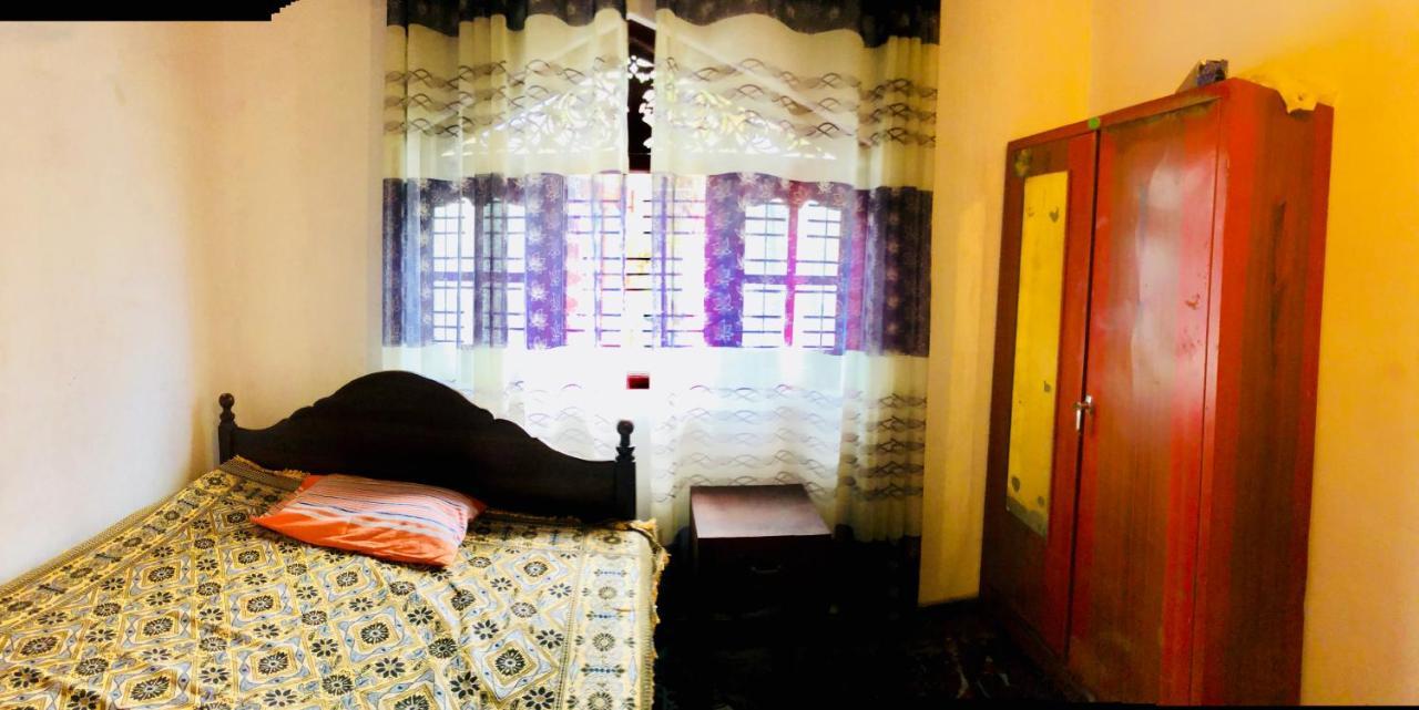 Mama'S Hostel Ahangama Extérieur photo